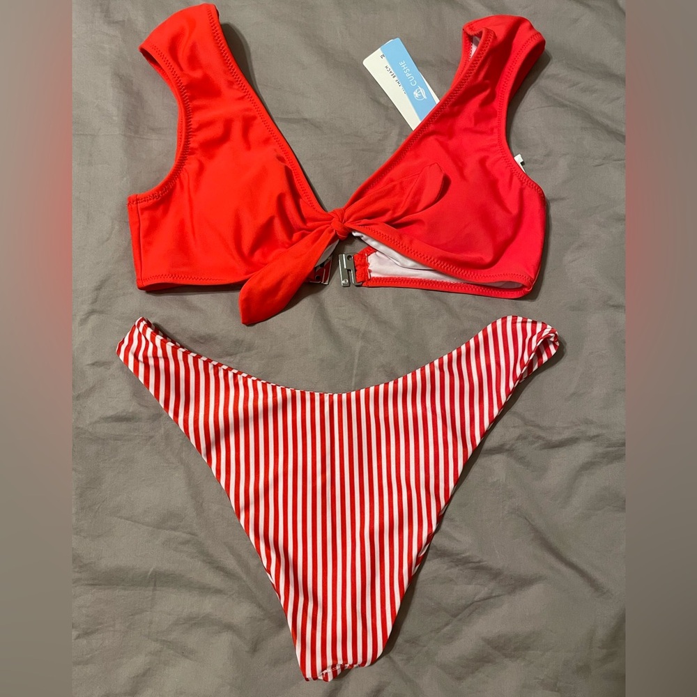 CUPSHE Bikini set - 3 pieces
